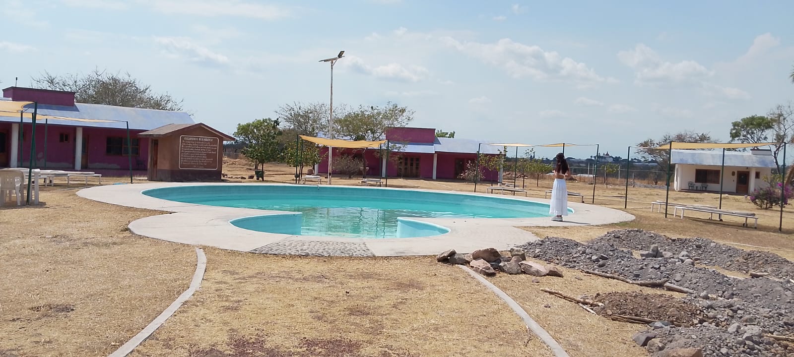 Pasillo y baños